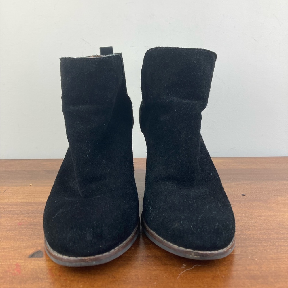 Lucky Brand Yezzah Black Suede Wedge Ankle Bootie Boots Women’s Size 10M. - Picture 3 of 12